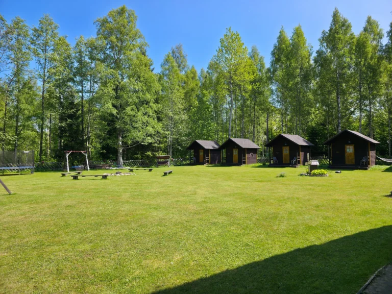 Home atsikivi puhketalu on mõnus koht keset loodust