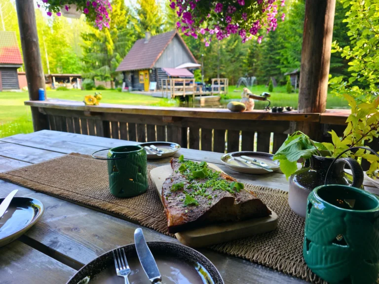 Home atsikivi puhketalu suitsuahju kuumsuitsulõhe