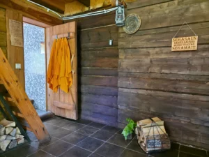 Home atsikivi puhketalus saunamaja